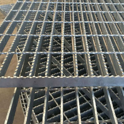 W325A/1 Anti Slip Welding Bearing Bar Serrated Metal Grating For Walkway Platform