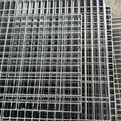 기계 압력 웰딩 평면 강철 Grating / Gully Grating 현대 스타일 강철 바닥 데킹 Grating