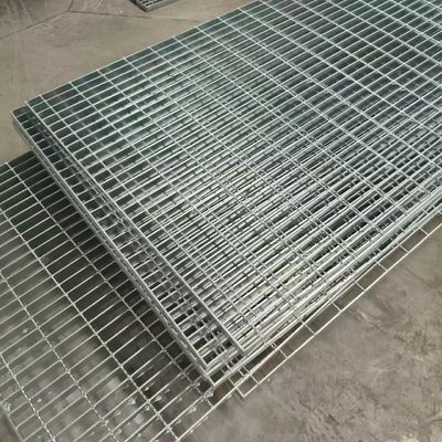 다재다능 한 톱니 모양 의 강철 Grating 신뢰성 있는 내구성 있는 선택