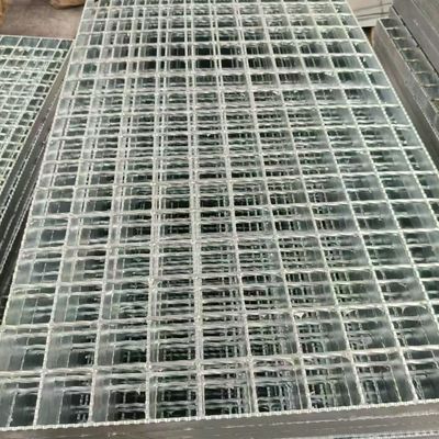 100MM 막격 간격으로 냉각 산업용 강철 Grating