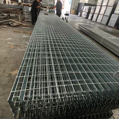 현대적인 30mm Pitch 산업 평평 스틸 Grating 밝은 부드러운 표면