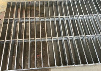 Industrial project platforms steel grid grating steel grating price